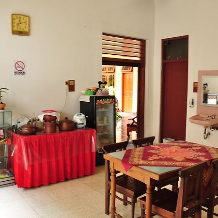 Hotel Dana Yogyakarta Bagian luar foto