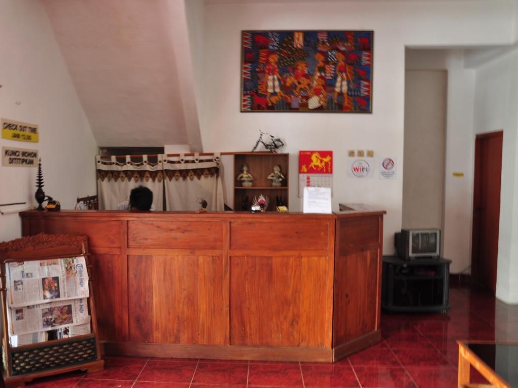 Hotel Dana Yogyakarta Bagian luar foto